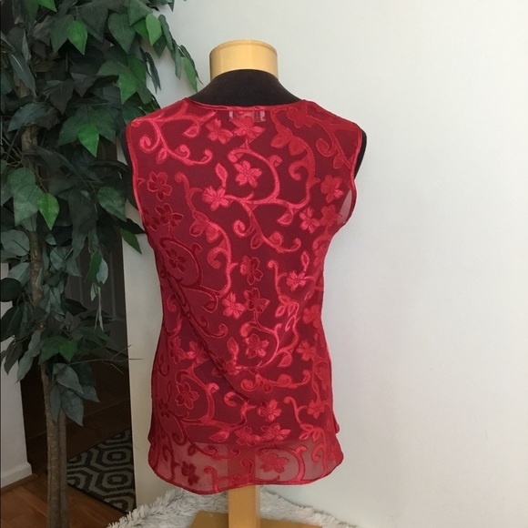 NINE and Co red satin look tank size med - Picture 8 of 16
